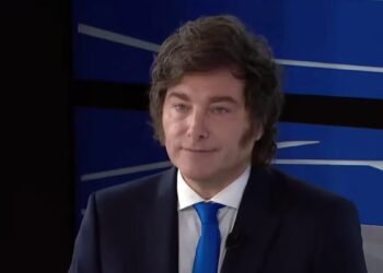 Milei desafía a la oposición: "No me van a llevar puesto como a Macri"