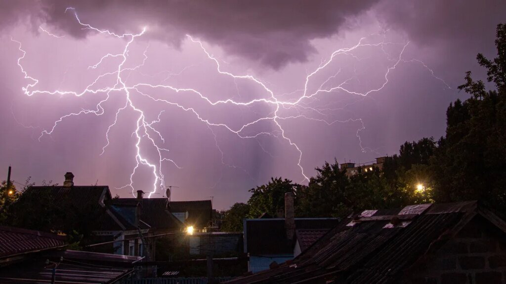 Alerta naranja en la Provincia de Buenos Aires: tormentas severas afectarán varias localidades
