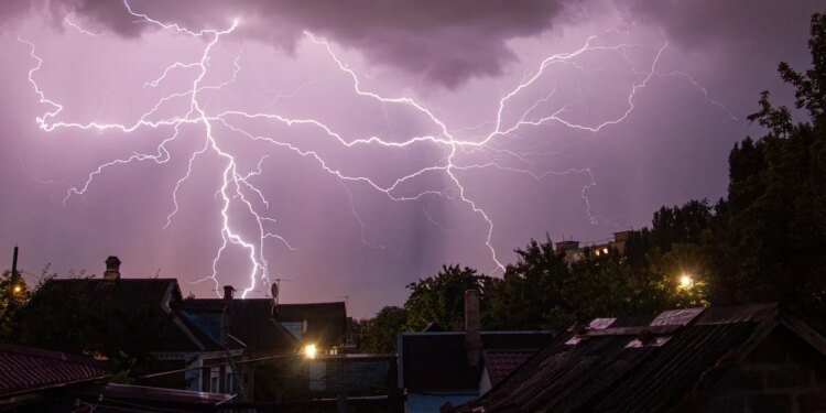 Alerta naranja en la Provincia de Buenos Aires: tormentas severas afectarán varias localidades