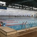 Tragedia en Mar del Plata: un nadador falleció tras descompensarse en la pileta