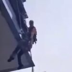 Bomberos rescatan a operario atrapado en altura en Puerto Madero durante fuerte tormenta