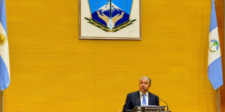 Rolando Figueroa anunció un ambicioso plan de obras y políticas en la Legislatura de Neuquén