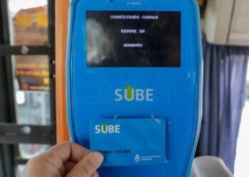 La Provincia de Buenos Aires lanzó el Boleto Estudiantil para aliviar gastos en el ciclo lectivo