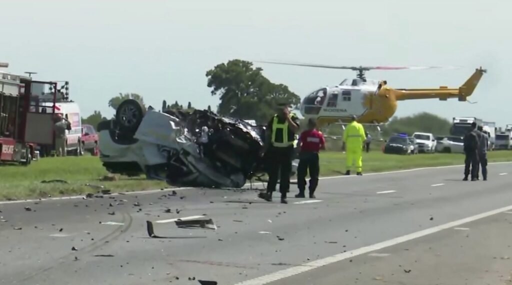 Tragedia en la autopista Rosario-Santa Fe: dos muertos en choque entre colectivo y camioneta