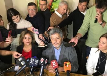 Docentes de San Juan rechazan propuesta salarial y se espera nueva reunión con el Gobierno