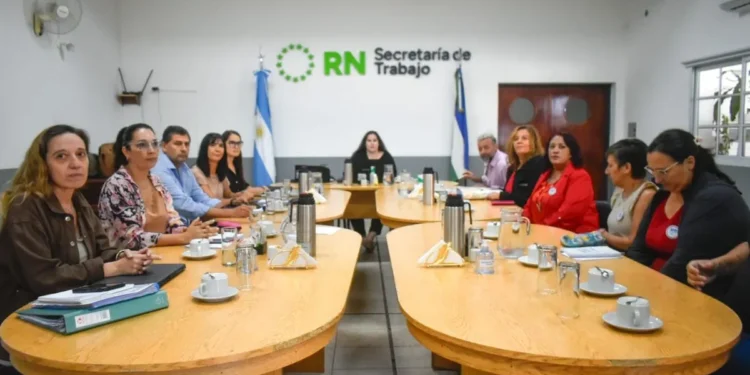 Reunión clave por paritarias docentes en Río Negro: ¿Habrá medidas de fuerza?