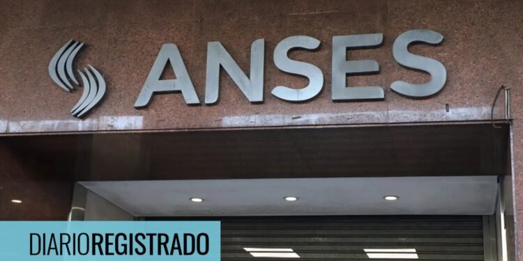 Cómo cobrar el fondo de desempleo de ANSES en abril de 2026 y qué opciones hay si no tenés cuenta bancaria
