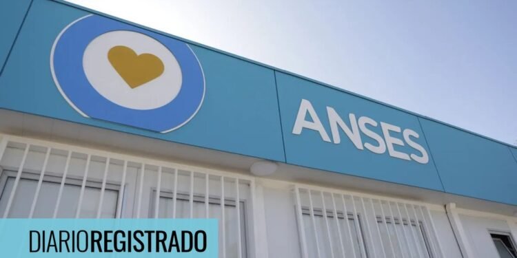Actualización de abril 2026: ¿Quiénes reciben pensiones de ANSES y cuánto les tocará?
