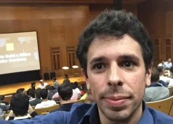 CTX0 LANZA NEST, LA PRIMERA PLATAFORMA GRATUITA DE MEMORIA PARA IA ORGANIZACIONAL