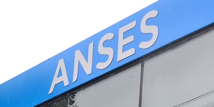 La ayuda económica que ANSES ofrece a desempleados comenzará a pagarse en mayo 2026