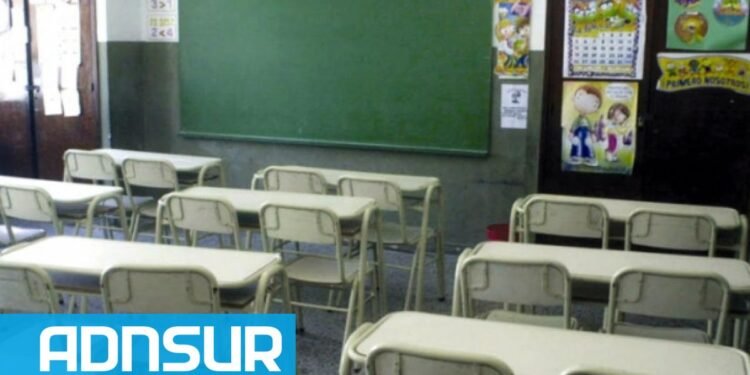 Docentes de Chubut critican suspensión de paritaria y falta de propuesta del Gobierno