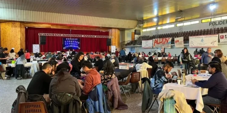 Docentes rionegrinos exigen nueva paritaria y anuncian paro si no hay respuesta del Gobierno