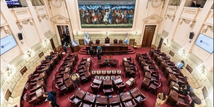 Reunión clave en Diputados de Santa Fe: ¿Aumentará el financiamiento de la Caja de Jubilaciones?