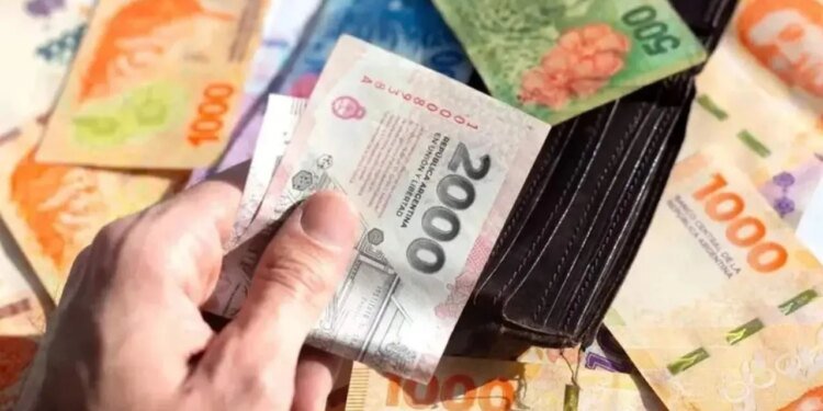 Empleados de comercio: cambios en sueldos mejoran aguinaldo y aportes desde abril de 2026