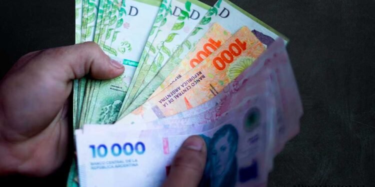 UTHGRA oficializa paritaria que mejora salarios y beneficios para trabajadores del turismo