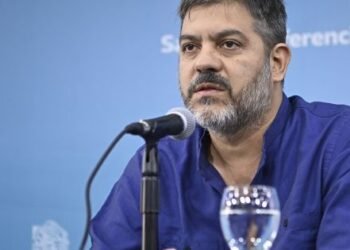 Máximo Kirchner y Carlos Bianco debaten sobre el futuro del peronismo en la Provincia de Buenos Aires