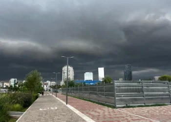Alerta por fuertes tormentas en la Ciudad y gran parte de la Provincia de Buenos Aires