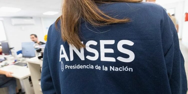 ANSES ajusta pensiones no contributivas: ¿cuánto se cobrará y cuándo estarán disponibles?