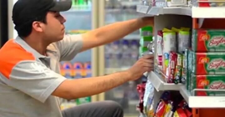 El Gobierno valida la paritaria de comercio y confirma aumento salarial y bono extraordinario