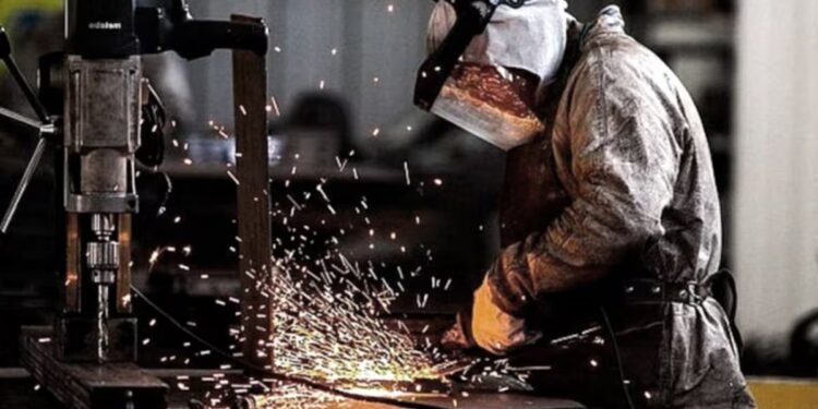 Aumento salarial UOM desde abril 2026: detalles del nuevo acuerdo y su impacto en los sueldos