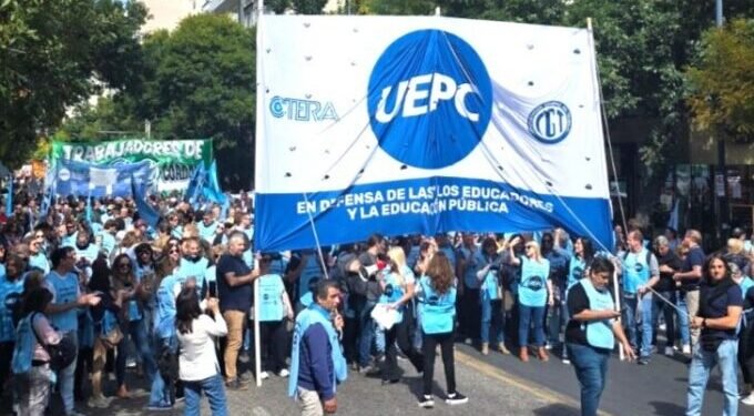 Gobierno y UEPC: Nueva oferta salarial tras la segunda audiencia de conciliación en Córdoba