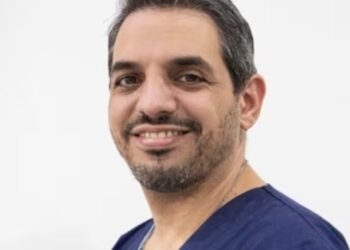 Médico defiende su decisión tras realizar un aborto legal a una niña de 13 años