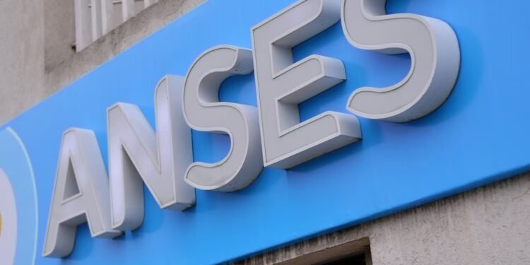 Retiros voluntarios en ANSES: ¿un ajuste más en el organismo estatal? Crece la preocupación