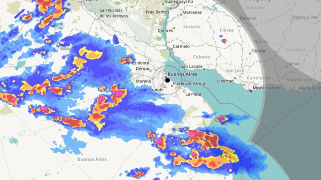 Se acerca el alivio: llega el frente frío con tormentas a la Provincia de Buenos Aires