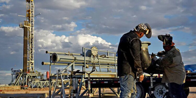 Cierre de paritaria 2025-2026: Acuerdo de incremento salarial en el sector hidrocarburífero