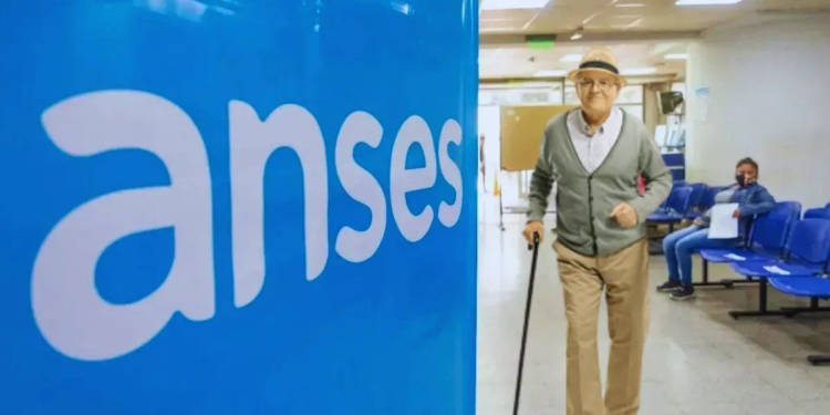 ANSES actualiza jubilaciones y pensiones: ¿cuánto cobrarán en abril quienes perciben la PUAM?