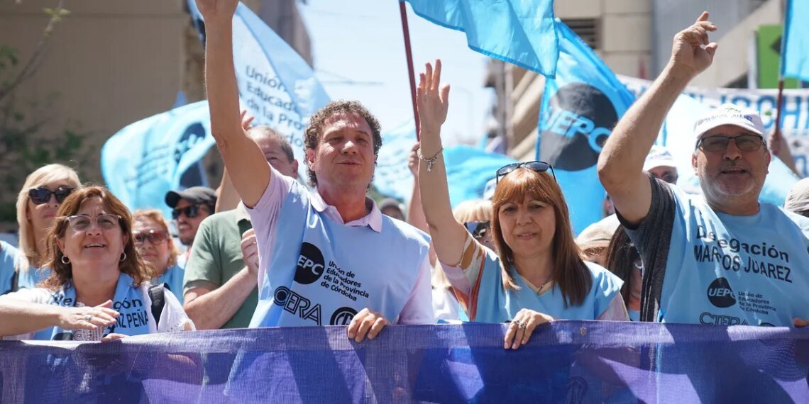 Docentes de Córdoba rechazan oferta salarial y amenazan con un paro de 72 horas