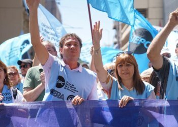 Docentes de Córdoba rechazan oferta salarial y amenazan con un paro de 72 horas