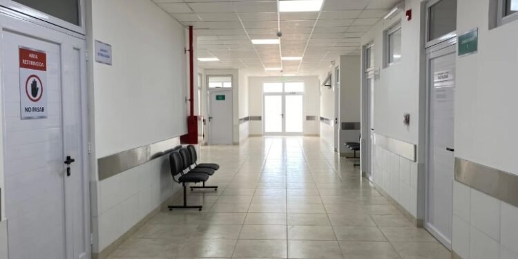 Chaco: detienen a mujer que se hizo pasar por médica y atendió en hospitales meses