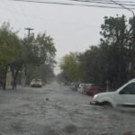 Inundaciones en Santa Rosa: intensas lluvias superaron los 90 milímetros y piden quedarse en casa