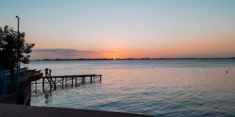 Chascomús: la escapada ideal para disfrutar de la Fiesta de la Empanada Campera