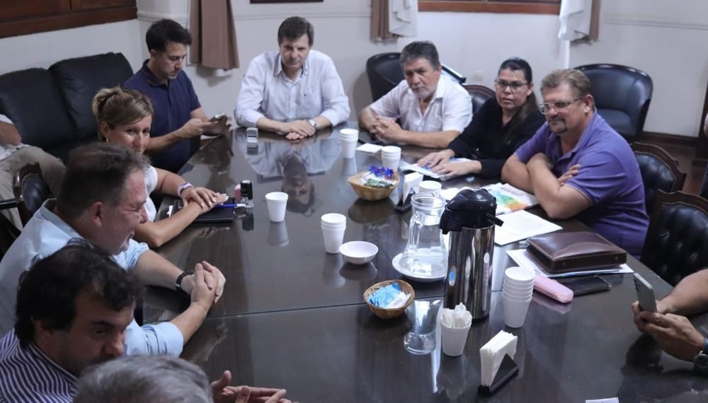 Acuerdo paritario: los trabajadores municipales logran importante incremento salarial en Santa Fe