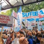 SUTEBA se moviliza por más recursos y exige la devolución del FONID en Buenos Aires