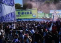 La CGT se moviliza en Plaza de Mayo y avisa: “El trabajo es con derechos o es esclavo”