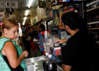 Paritarias de Comercio: el salario de los cajeros de supermercado en mayo de 2026