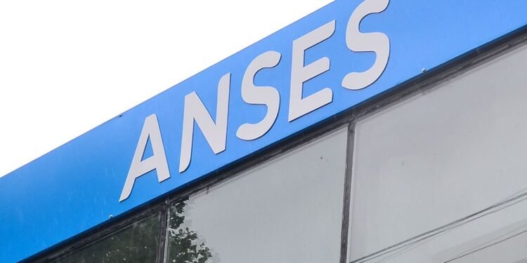 ANSES confirmó el calendario de pagos de mayo 2026: ¿cuánto se cobrará por la jubilación?