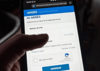 ¿Cómo tramitar la Libreta AUH en Mi ANSES y cuándo se cobrará el 20% retenido?