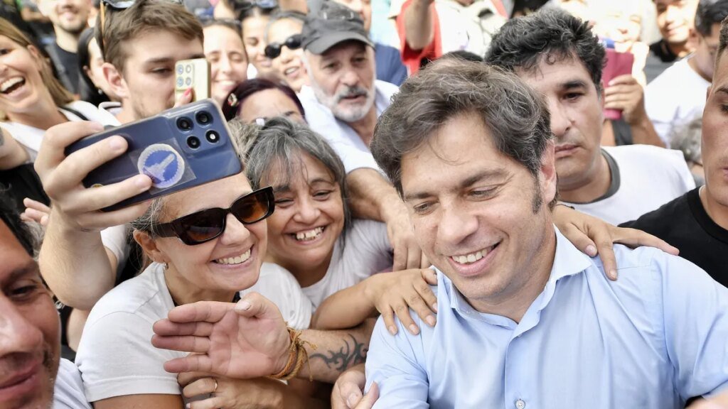 Kicillof refuerza entrega de medicamentos en la Provincia de Buenos Aires y critica al Gobierno nacional